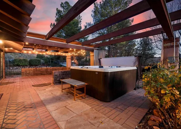 Holiday home Stunning Chapel With Incredible Views Hottub *