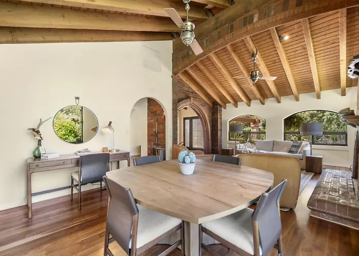 Holiday home Stunning Chapel With Incredible Views Hottub