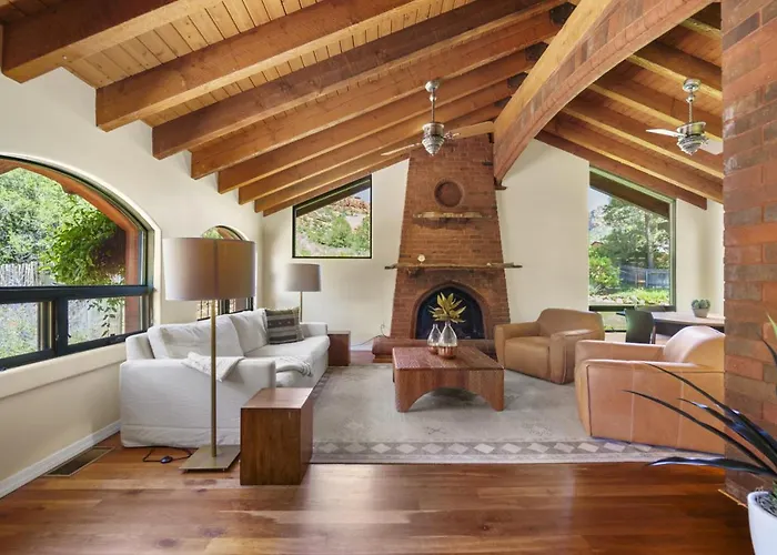 Stunning Chapel With Incredible Views Hottub Holiday home