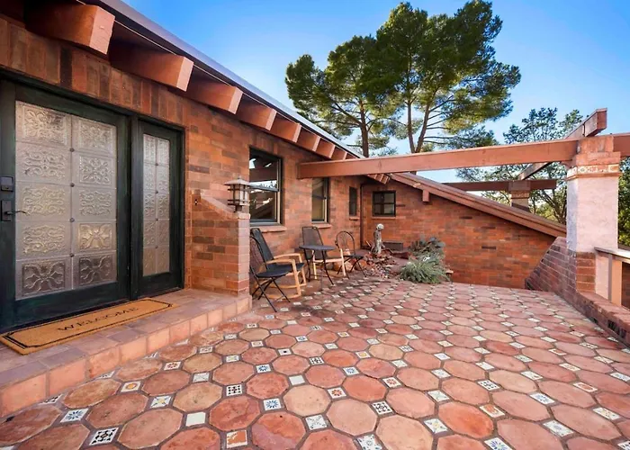 Stunning Chapel With Incredible Views Hottub Holiday home *